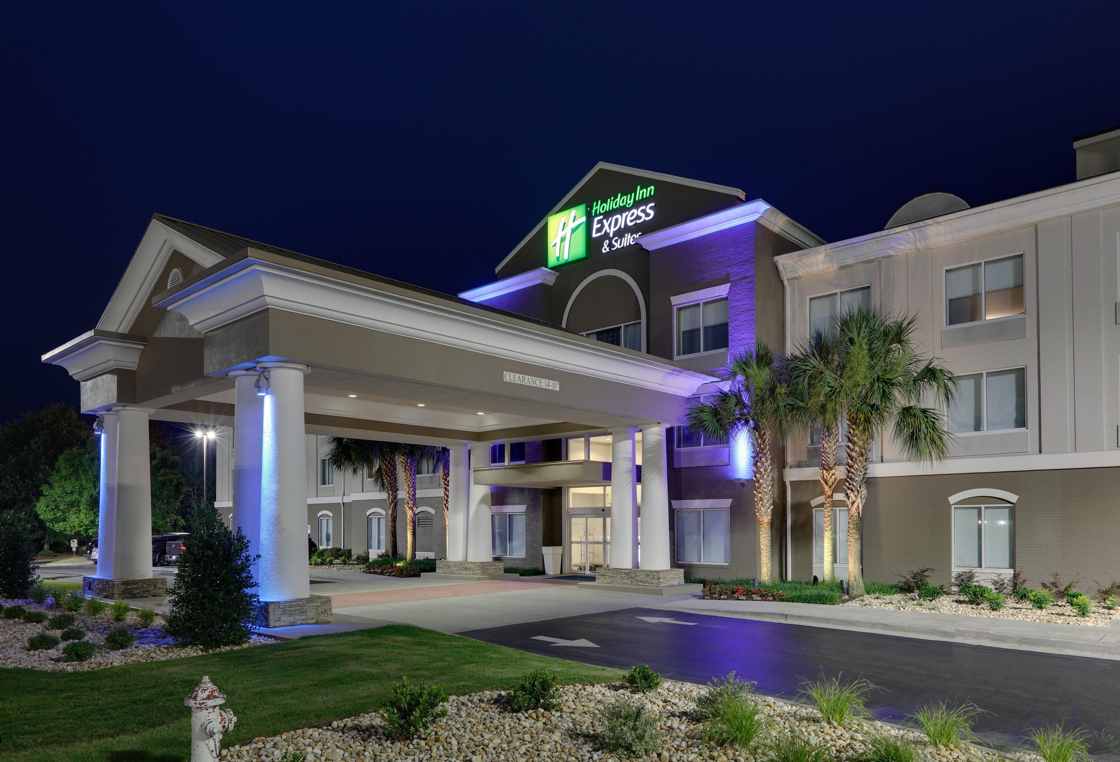 Holiday Inn Express Hotel & Suites Dublin By Ihg Экстерьер фото