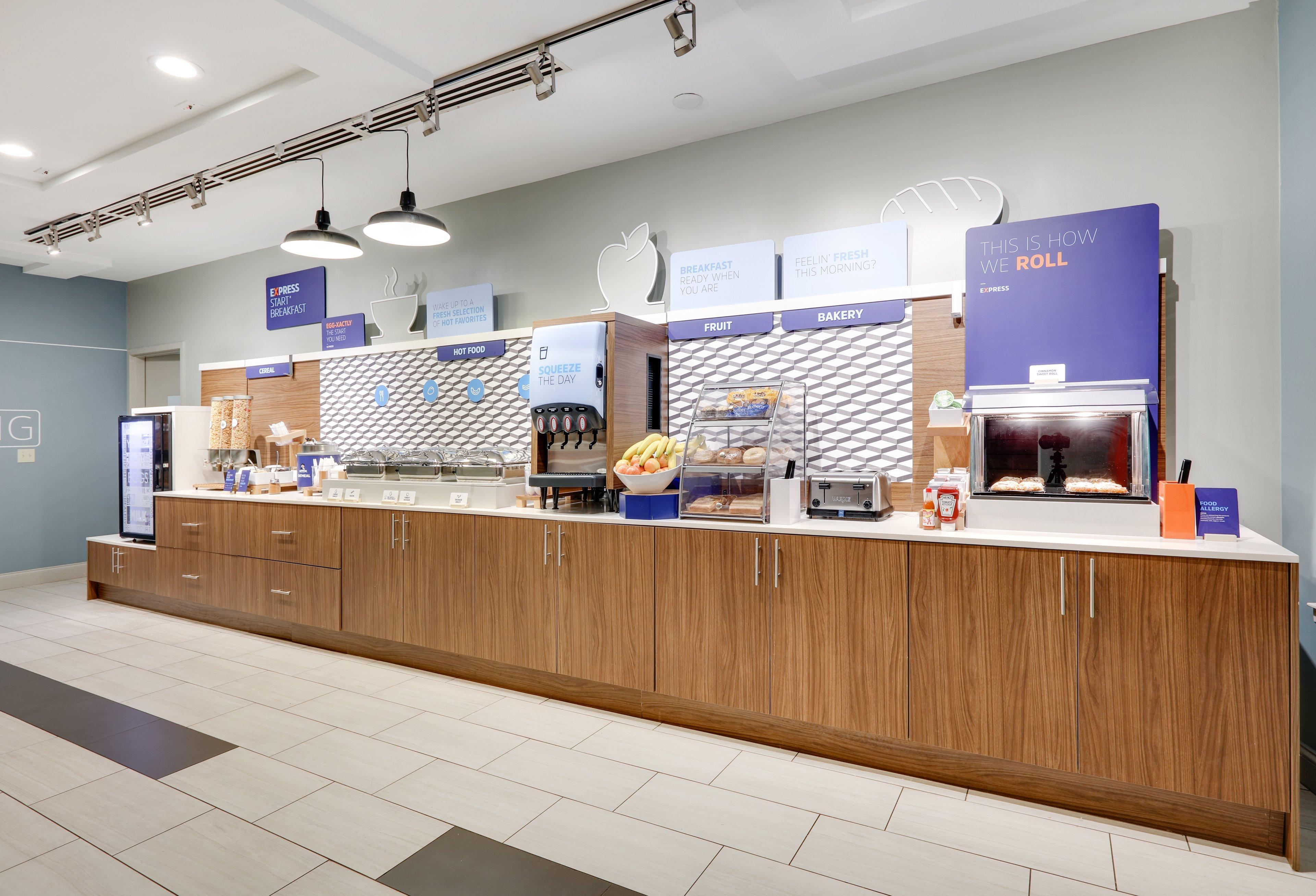 Holiday Inn Express Hotel & Suites Dublin By Ihg Экстерьер фото
